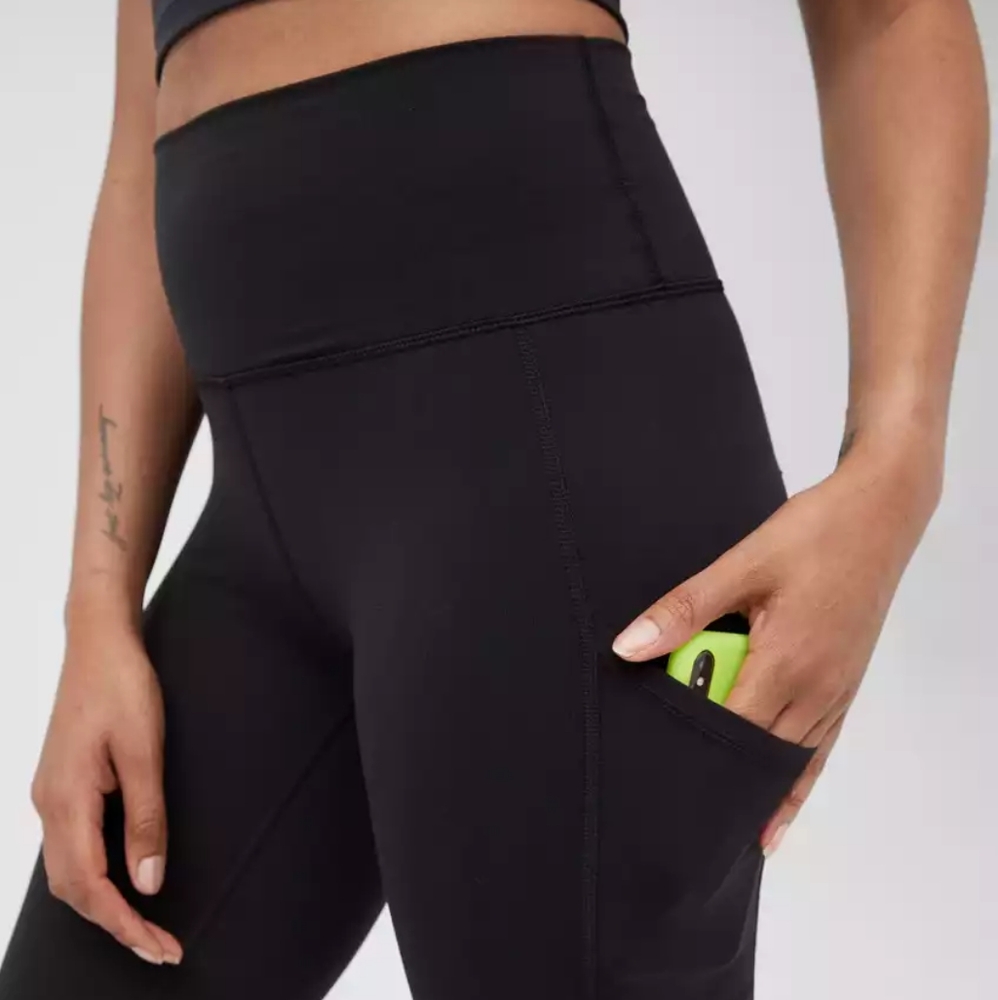 Aerie Offline the Hugger High Rise Leggings Short L